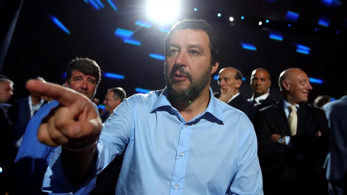 Σαλβίνι, το νέο πρόσωπο της Ευρώπης: «Θα μπει τέλος στην παράνομη μετανάστευση» – Ενέκρινε την απομάκρυνση μεταναστών από το Ριάτσε